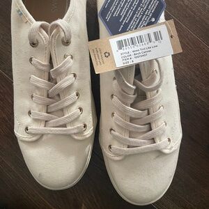 Toms canvas sneakers